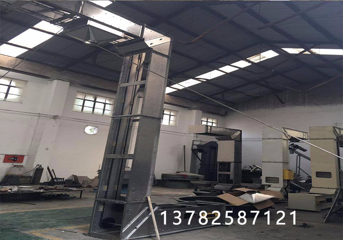 Z型斗式提升機(jī) Z型斗式提升機(jī)