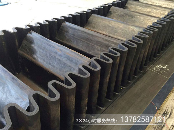 波紋擋邊輸送機(jī) 波紋擋邊輸送機(jī)