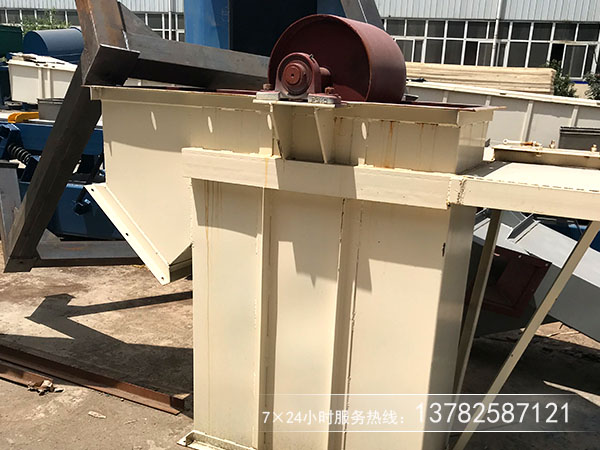 塑料畚斗適合使用在那些行業(yè)提升！