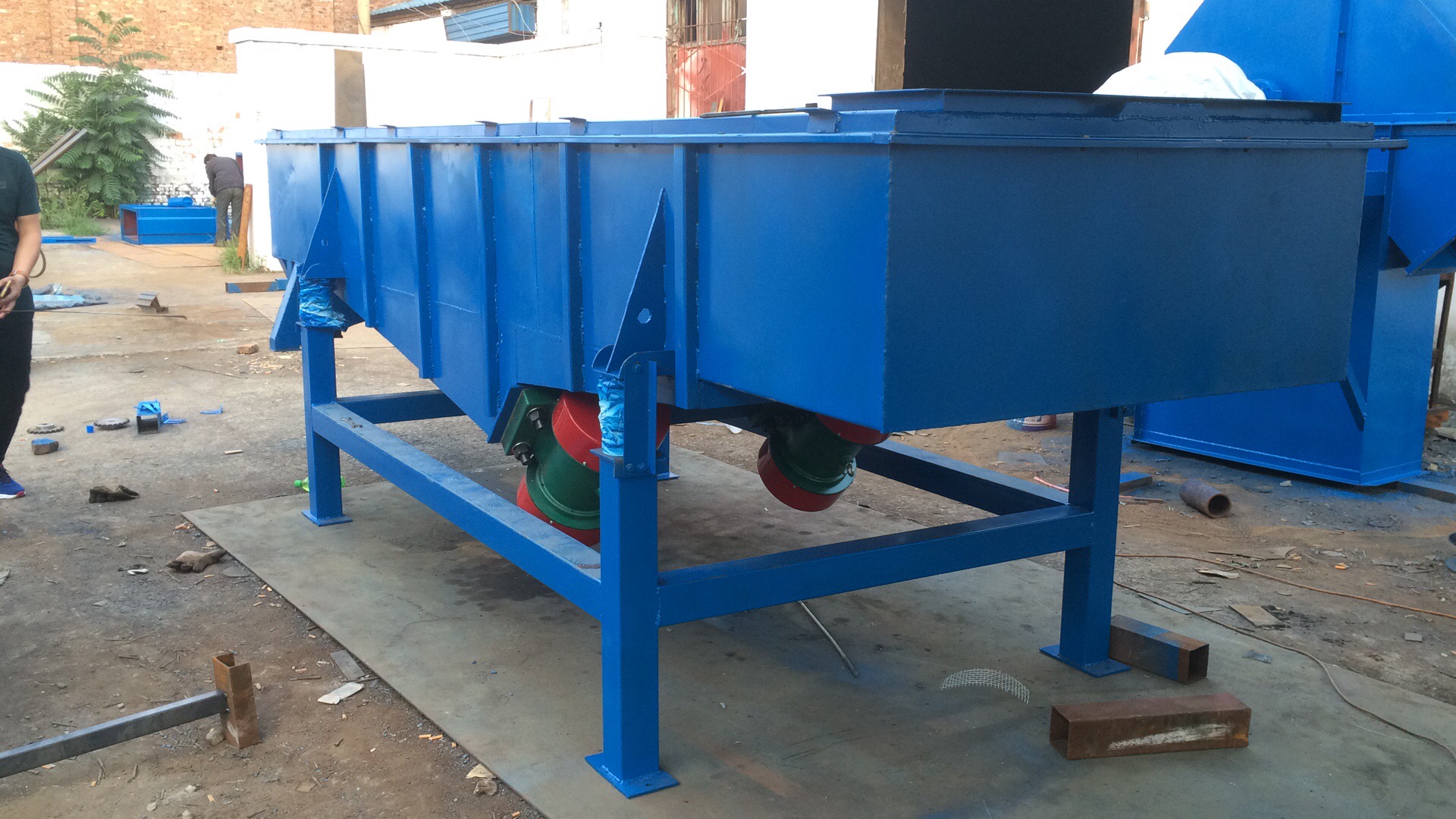 高頻電磁振網(wǎng)篩工作原理和安裝結(jié)構(gòu)有哪些？