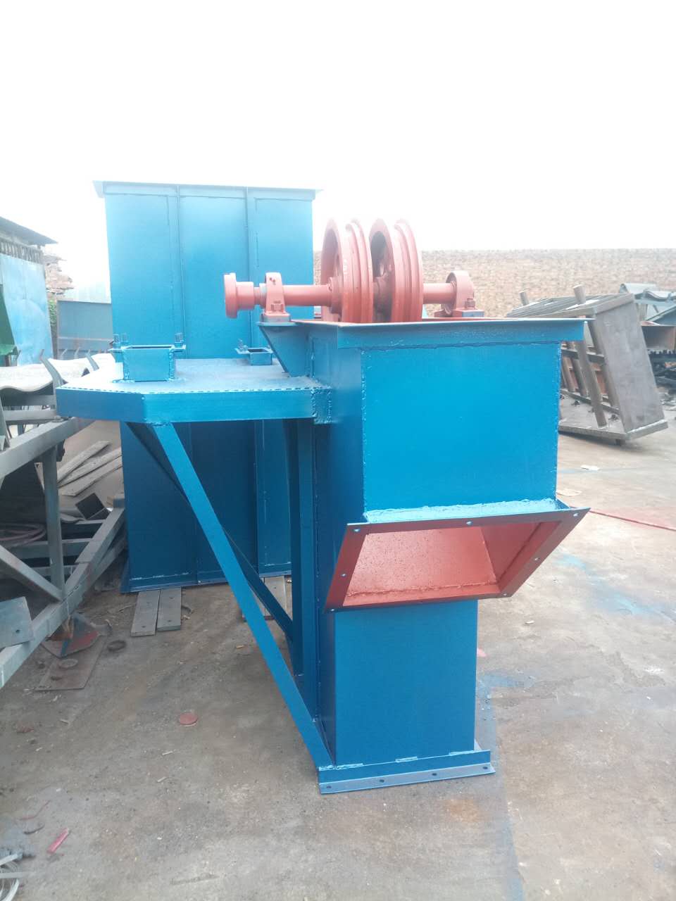 斗式提升機(jī)的速度控制系統(tǒng)處了制動(dòng)器與減速器還有那些(斗式提升機(jī)的速度開關(guān)如何安裝) 斗式提升機(jī)的速度控制系統(tǒng)處了制動(dòng)器與減速器還有那些(斗式提升機(jī)的速度開關(guān)如何安裝)