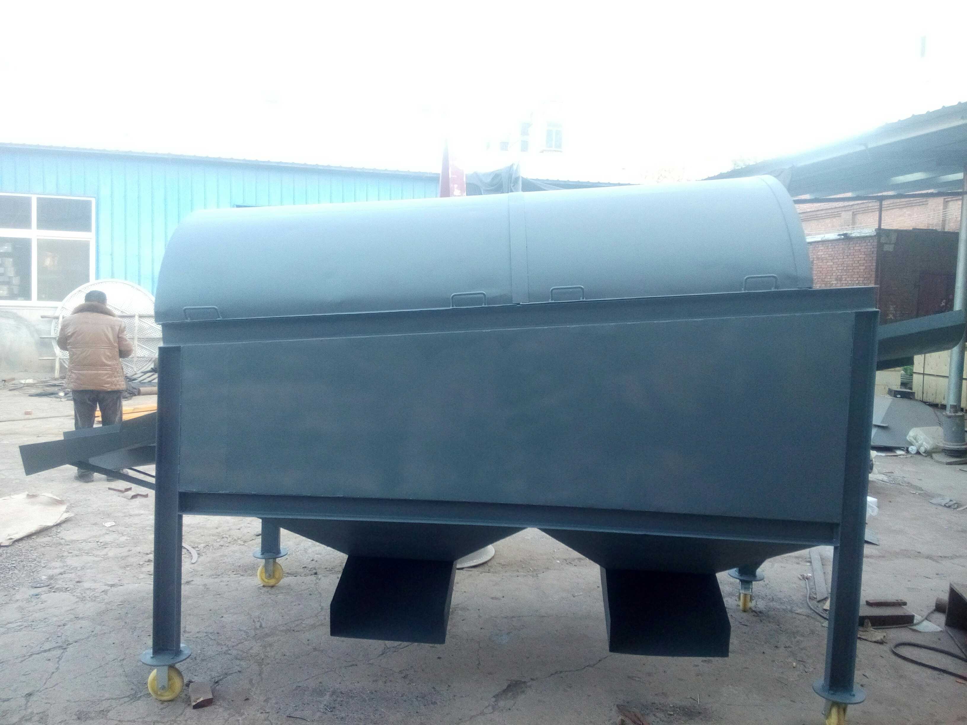 2060型號的滾筒落砂機(jī)設(shè)計(jì)與應(yīng)用 2060型號的滾筒落砂機(jī)設(shè)計(jì)與應(yīng)用