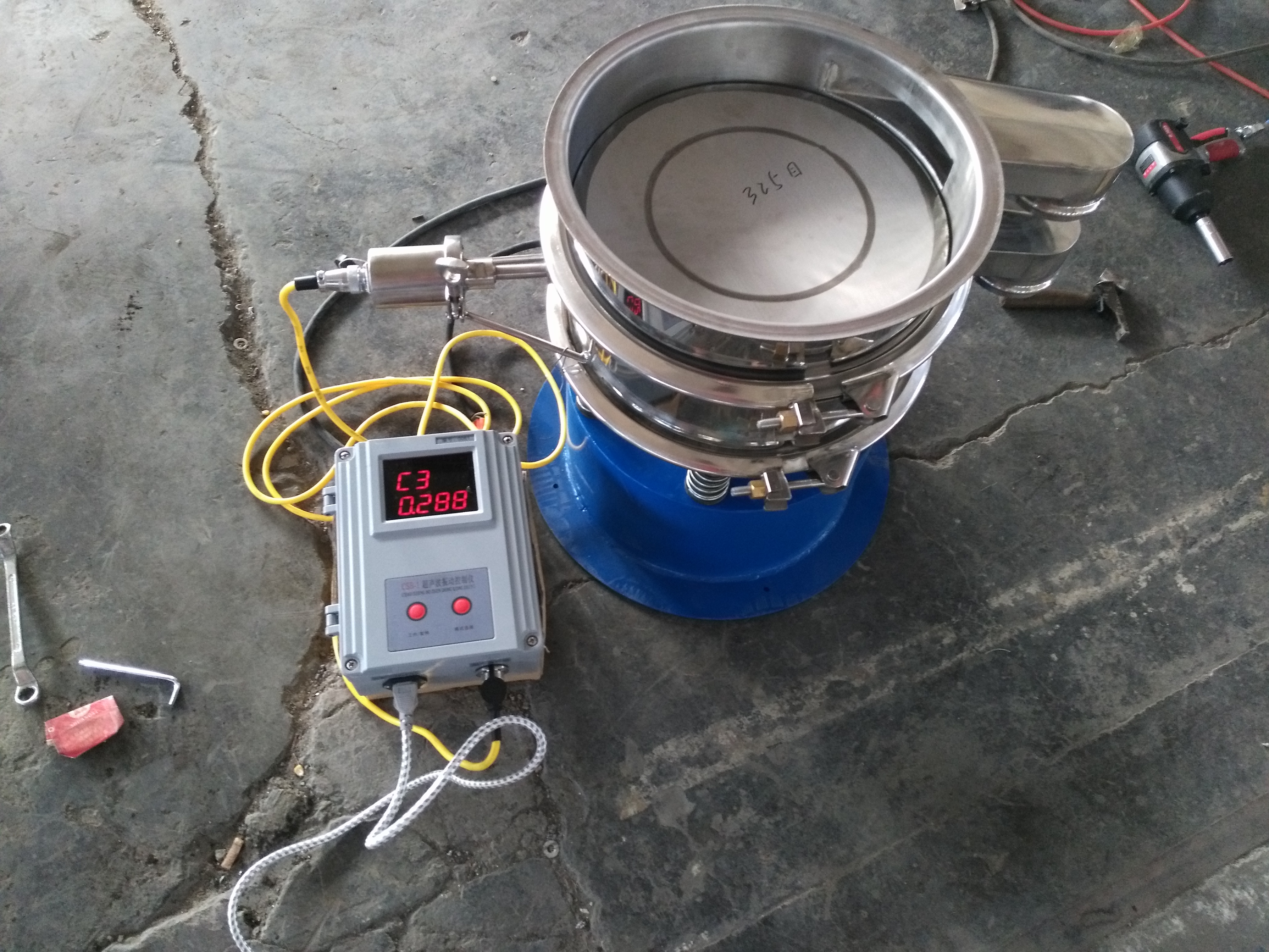 超聲波旋振篩廠家換能器使用知識(shí)(超聲振動(dòng)篩) 超聲波旋振篩廠家換能器使用知識(shí)(超聲振動(dòng)篩)