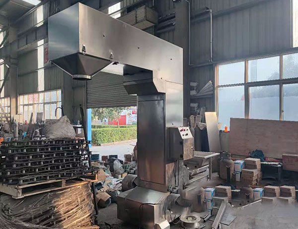 翻斗提升機 翻斗提升機