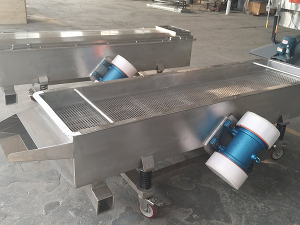 不銹鋼直線振動(dòng)篩 不銹鋼直線振動(dòng)篩